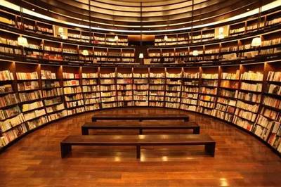 愛閱讀 | 以書為舟，以誠(chéng)為舵 吳清友與誠(chéng)品書店的人文回響